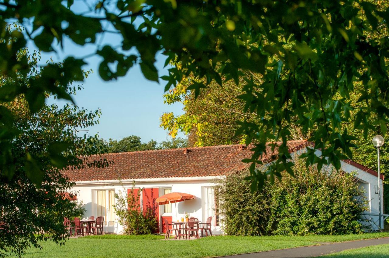 Club Decouverte Vacanciel Cambo Les Bains Hotell Exteriör bild